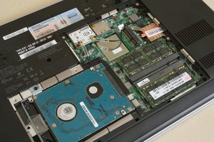 Lenovo ThinkPad Edge 13: Uvnitř notebooku
