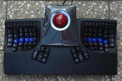 Kensington SlimBlade Trackball uprostřed