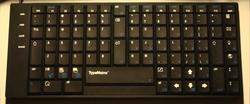TypeMatrix 2030 s QWERTY skinem
