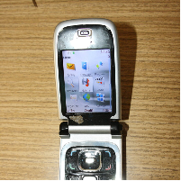 Výměna krytu u Nokia 6131, obrázek 16