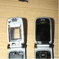 Výměna krytu u Nokia 6131, obrázek 4