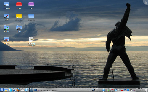 KDE 4.2.4 Made in Heaven